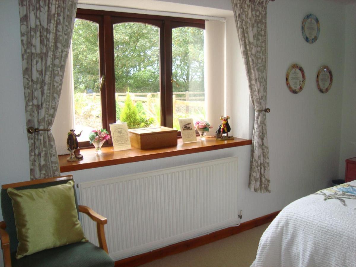 Llandeloy The Farmhouse Lochmeyler מראה חיצוני תמונה